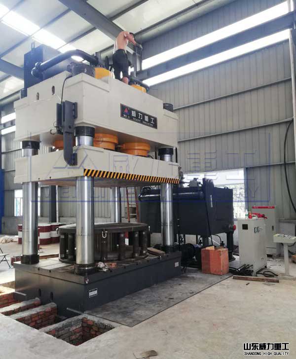 5000噸三梁四柱油壓機(jī)(YW32-5000T)四柱液壓機(jī)