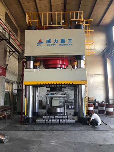 鋁型材擠壓用液壓機調試